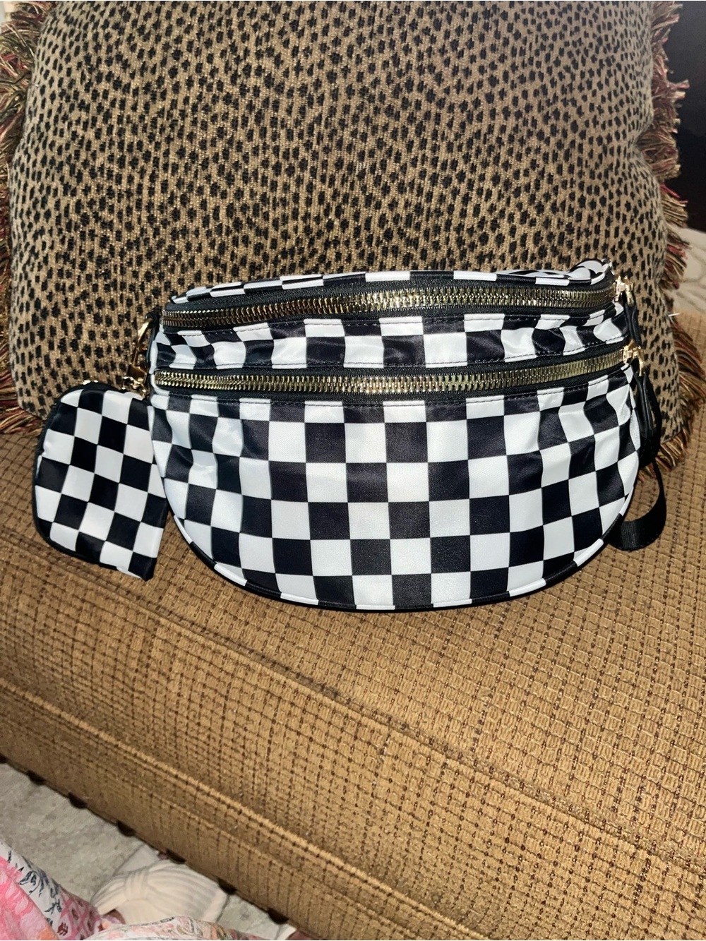 Amazon Black & White Checkered Women’s Crossbody Bum Bag